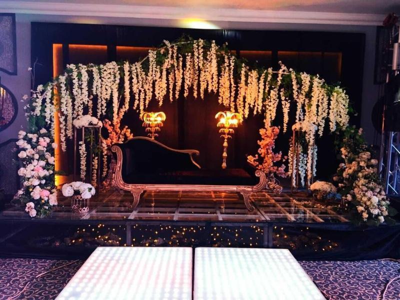 איסמעליה Tolip El Forsan Hotel מראה חיצוני תמונה A stage for a traditional Pakistani wedding