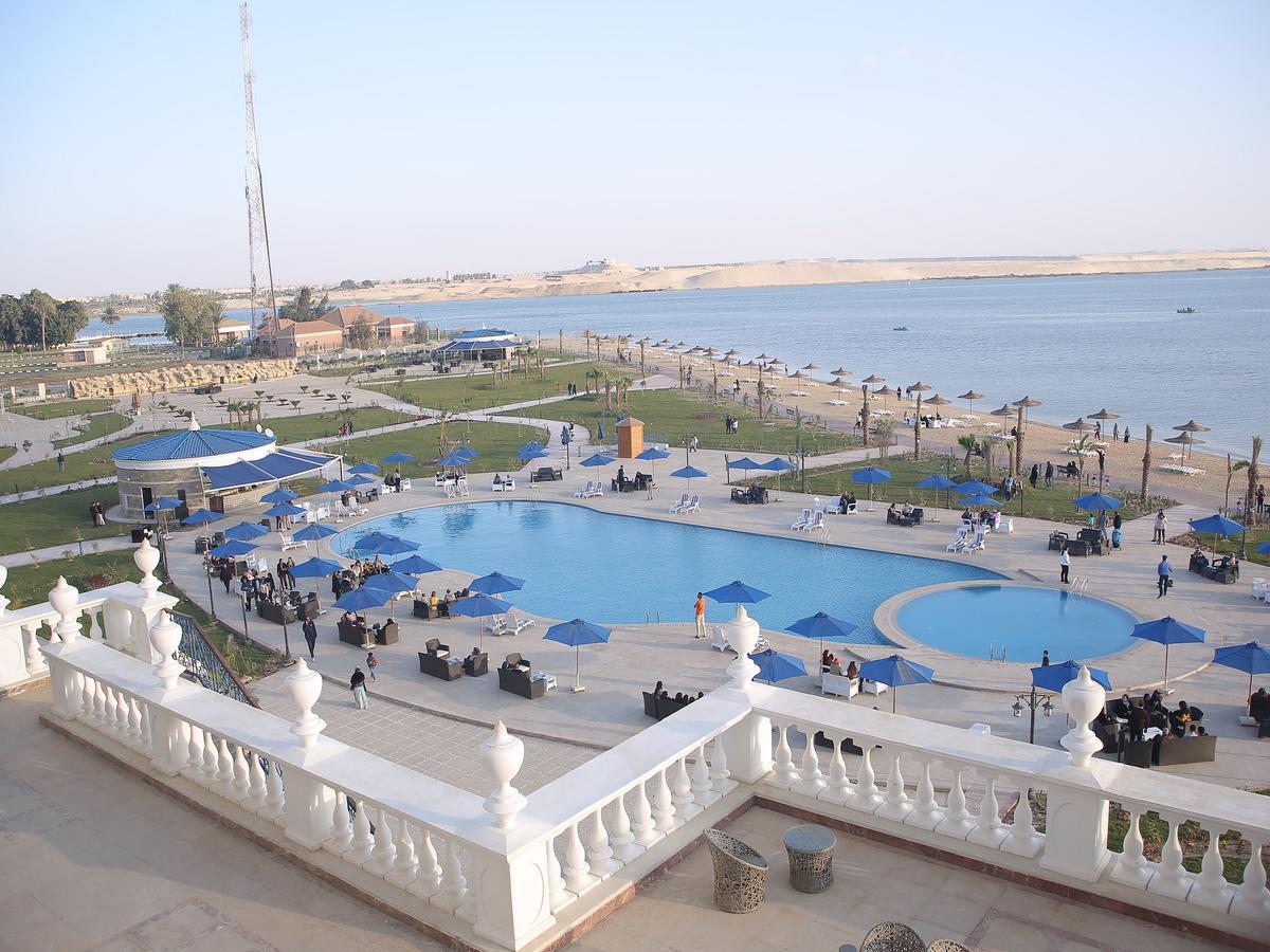 איסמעליה Tolip El Forsan Hotel מראה חיצוני תמונה The pool at the Grand Hotel